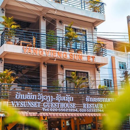 Vang Vieng Sunset Guesthouse & Restaurant Екстериор снимка