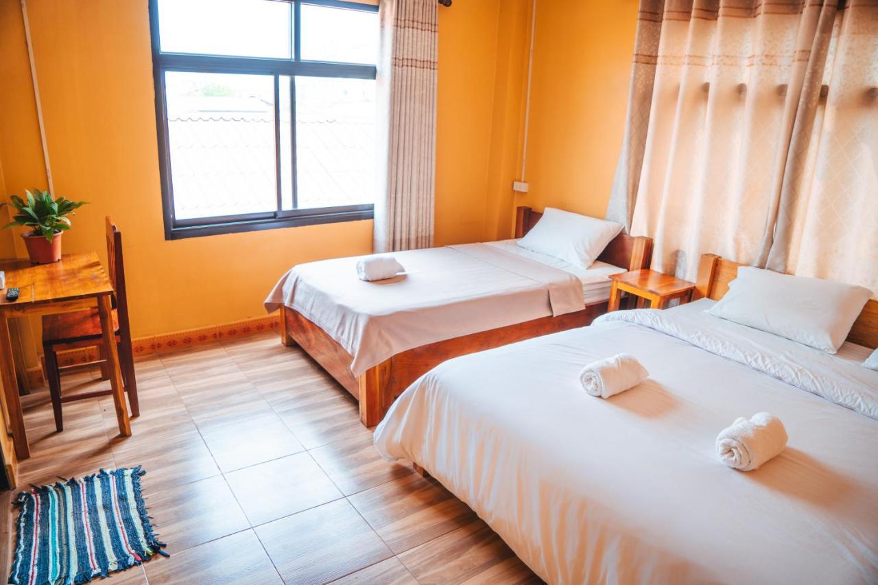 Vang Vieng Sunset Guesthouse & Restaurant Екстериор снимка