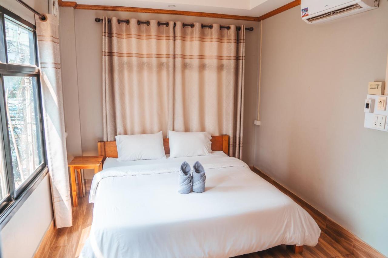 Vang Vieng Sunset Guesthouse & Restaurant Екстериор снимка