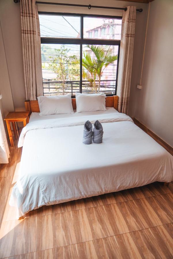 Vang Vieng Sunset Guesthouse & Restaurant Екстериор снимка