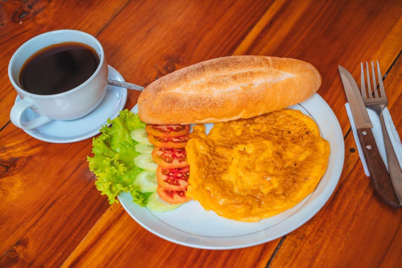 Vang Vieng Sunset Guesthouse & Restaurant Екстериор снимка